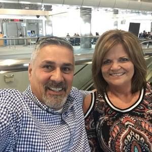 Meet your Posher, Leslie